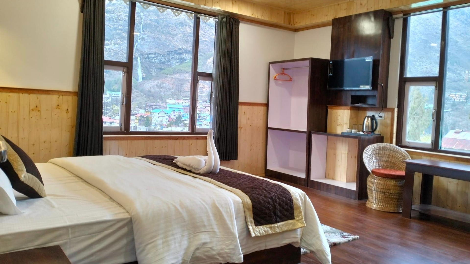 HOTEL GOLDEN KEY LACHUNG